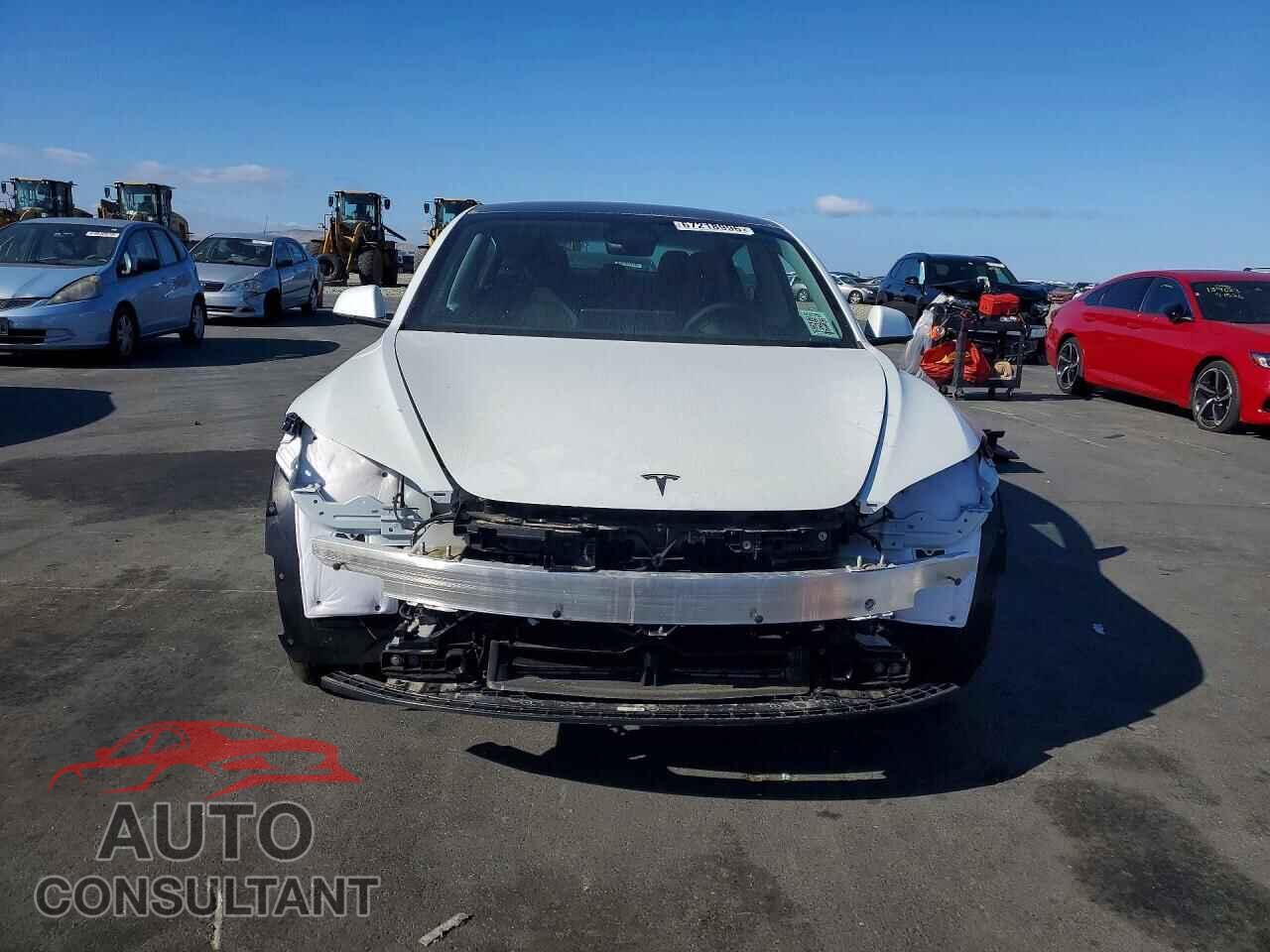 TESLA MODEL 3 2026 - 5YJ3E1EAXTF206437