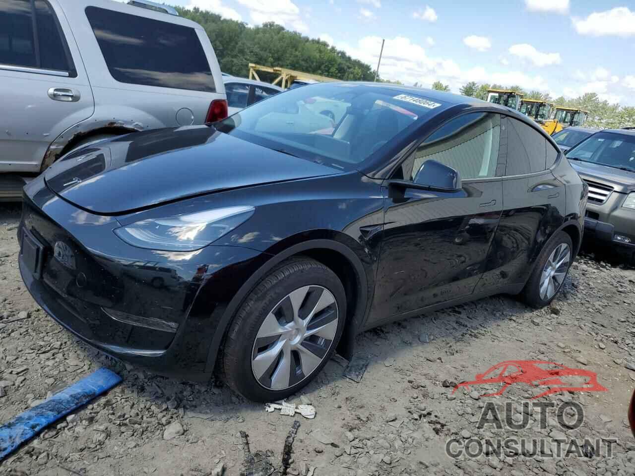 TESLA MODEL Y 2023 - 7SAYGDEE2PF759693