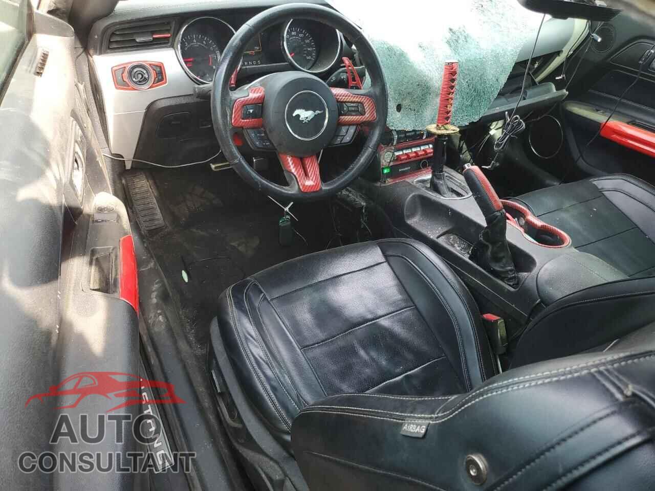 FORD MUSTANG 2015 - 1FA6P8CF0F5368507