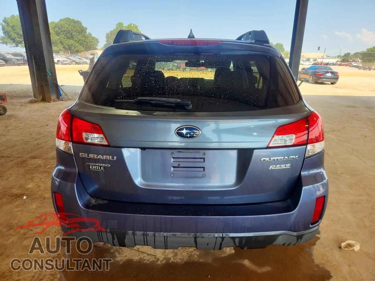 SUBARU OUTBACK 2014 - 4S4BRBLC4E3268020