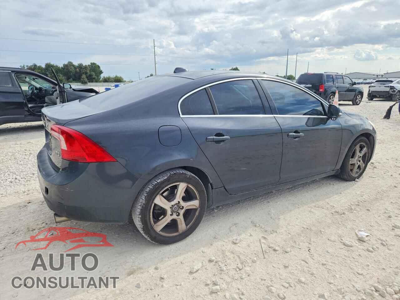 VOLVO S60 2012 - YV1622FS2C2138201