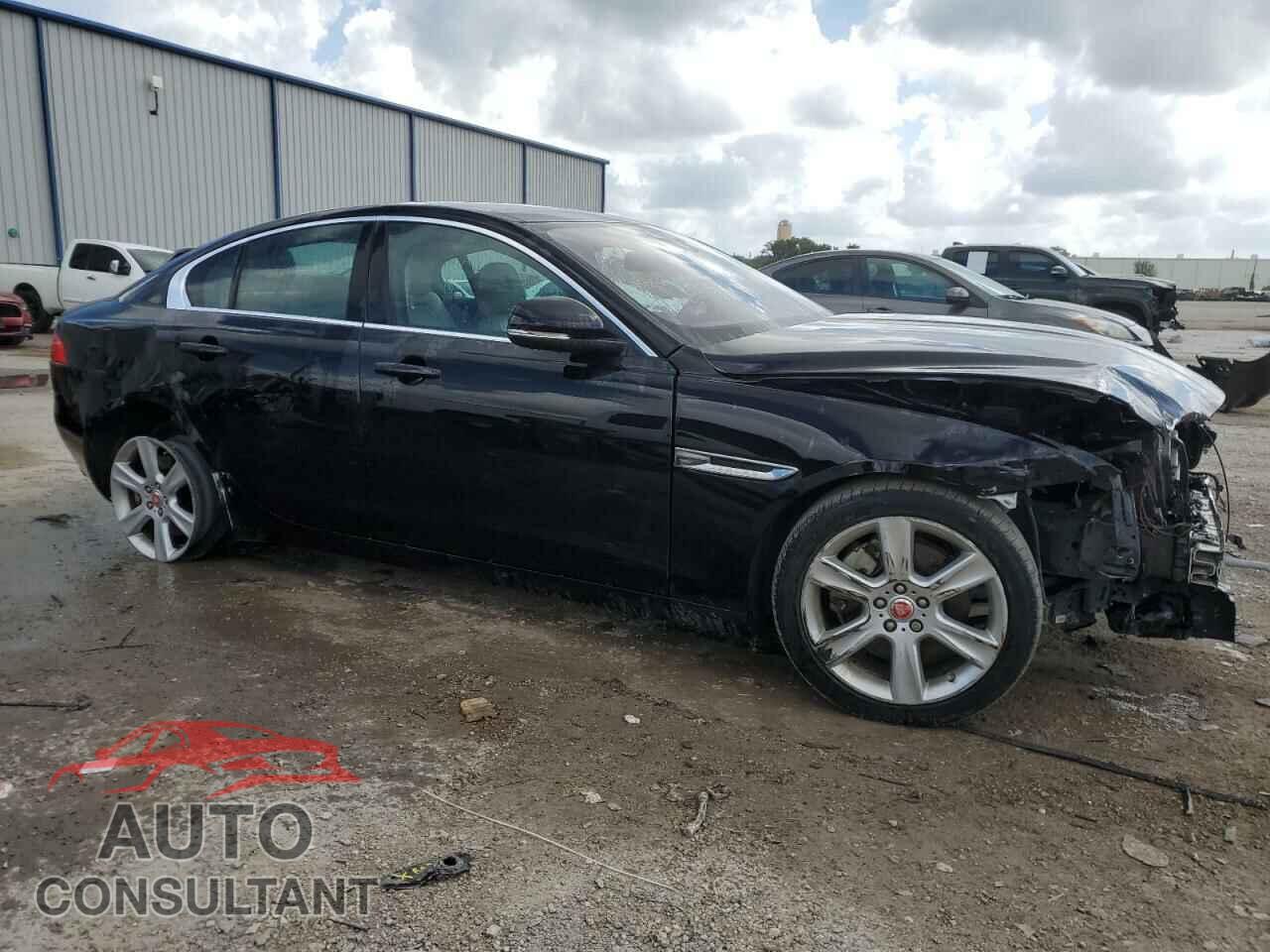 JAGUAR XE 2017 - SAJAE4BG8HA954977