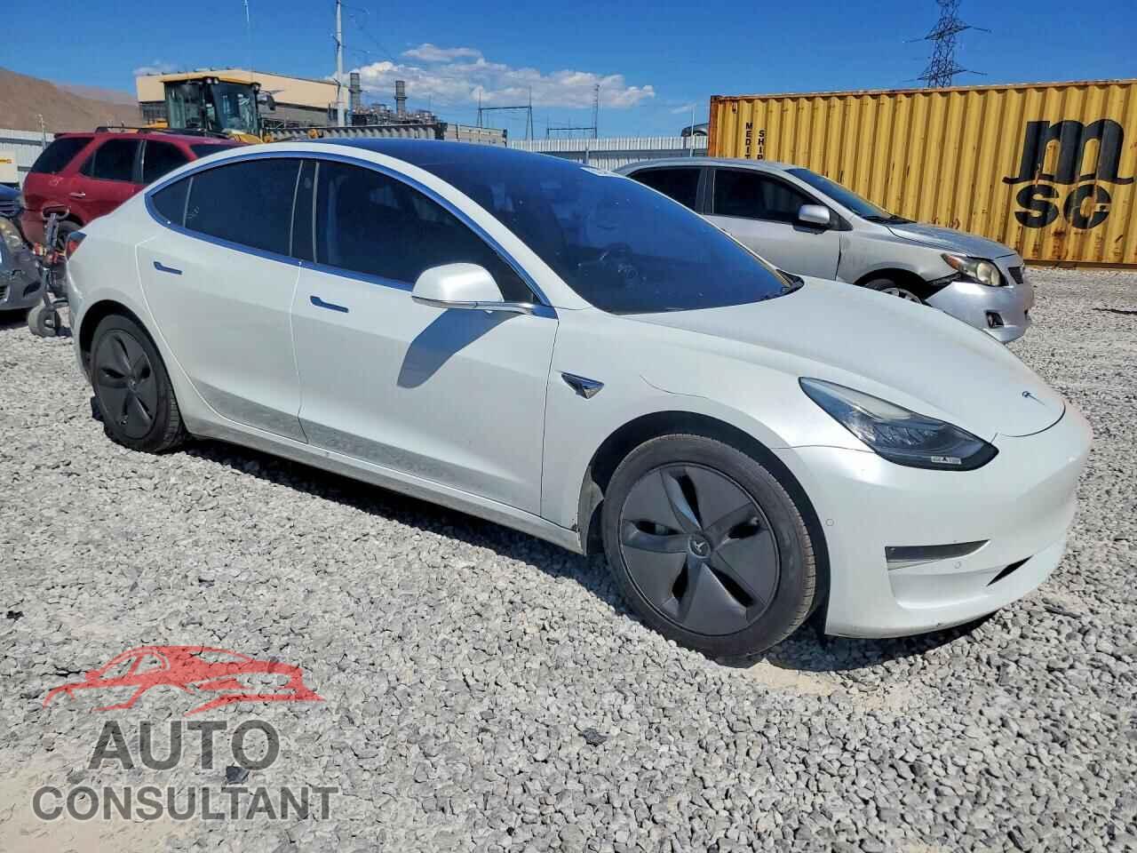 TESLA MODEL 3 2018 - 5YJ3E1EA4JF044298
