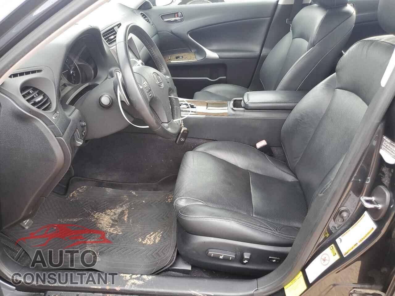 LEXUS IS 2010 - JTHBF5C21A5123570