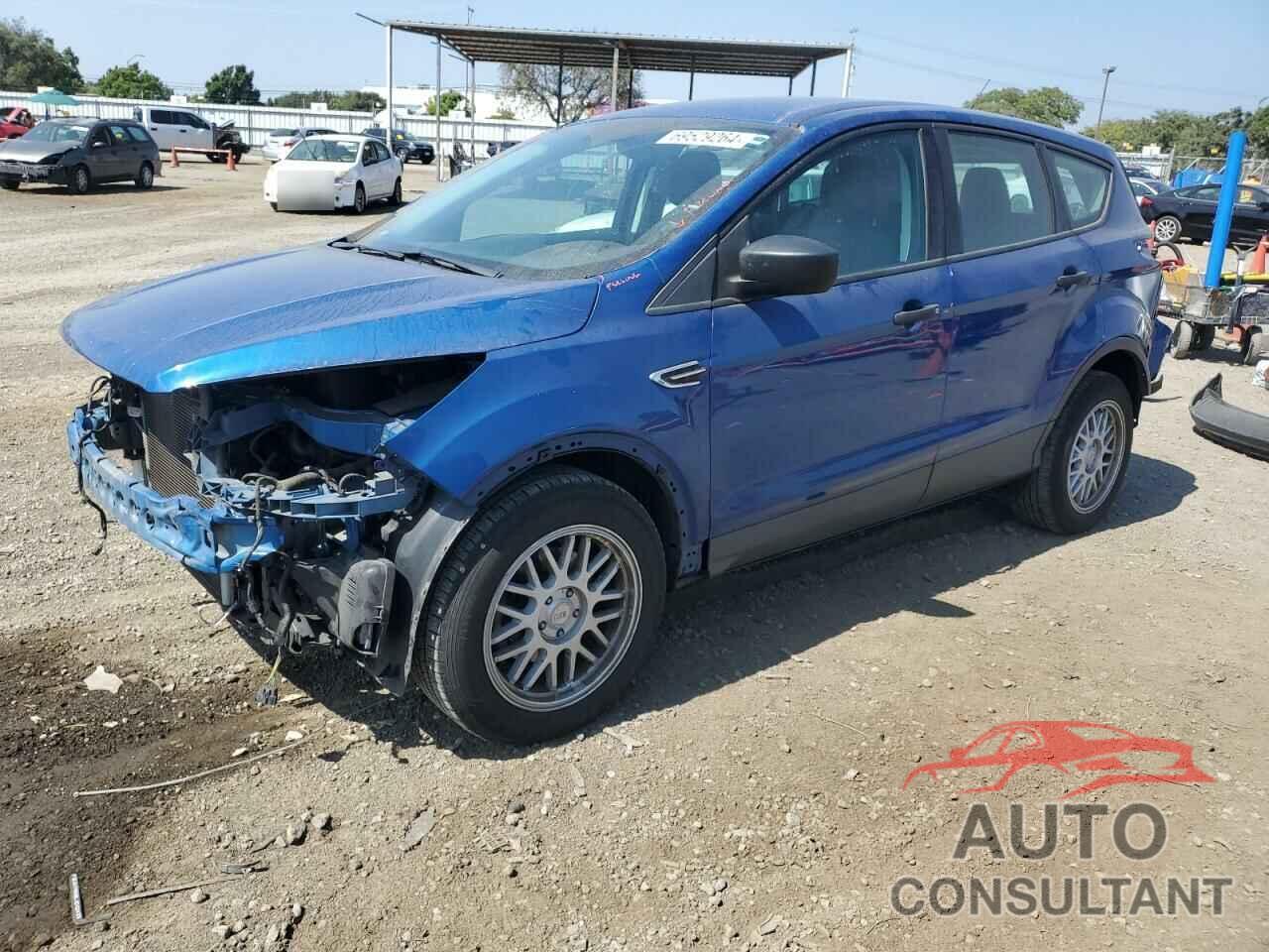 FORD ESCAPE 2017 - 1FMCU0F75HUD77249