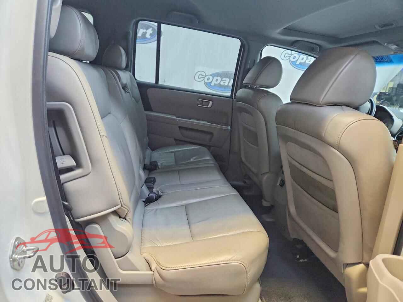 HONDA PILOT 2011 - 5FNYF3H56BB014962