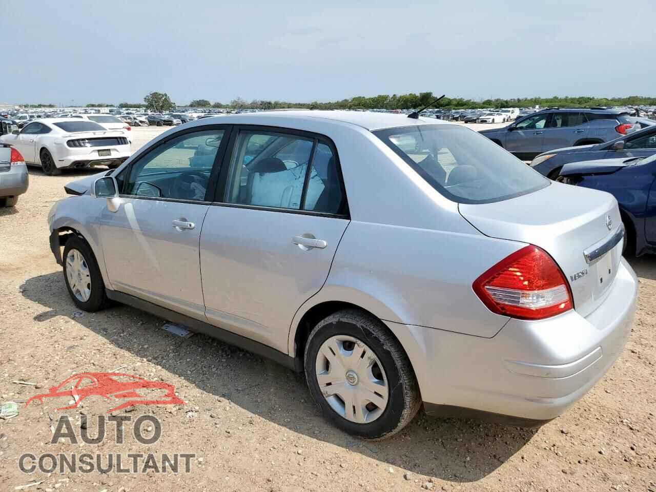 NISSAN VERSA 2011 - 3N1BC1AP3BL454737