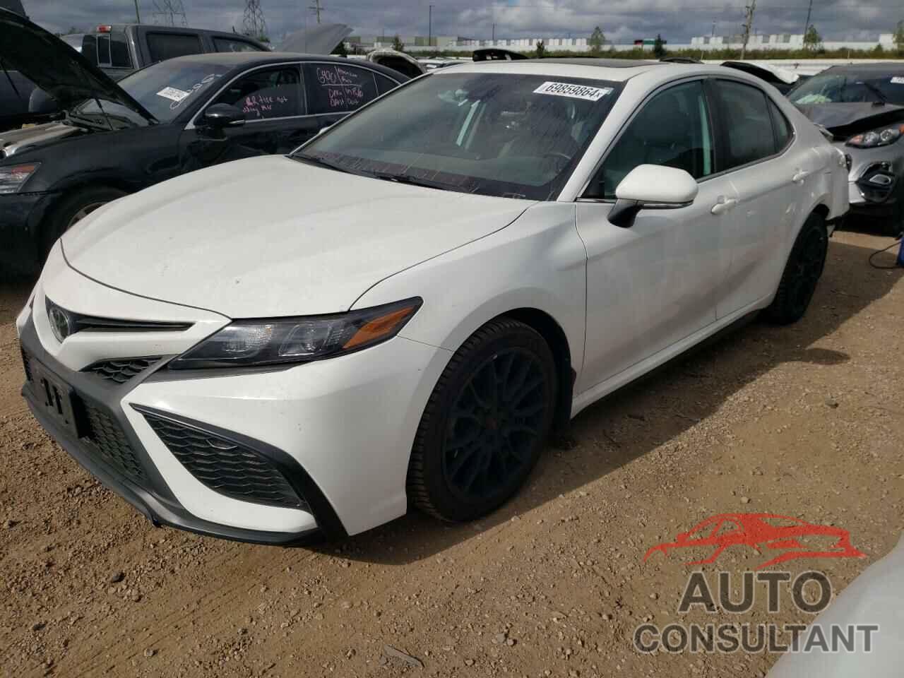 TOYOTA CAMRY 2022 - 4T1T11AK9NU653843