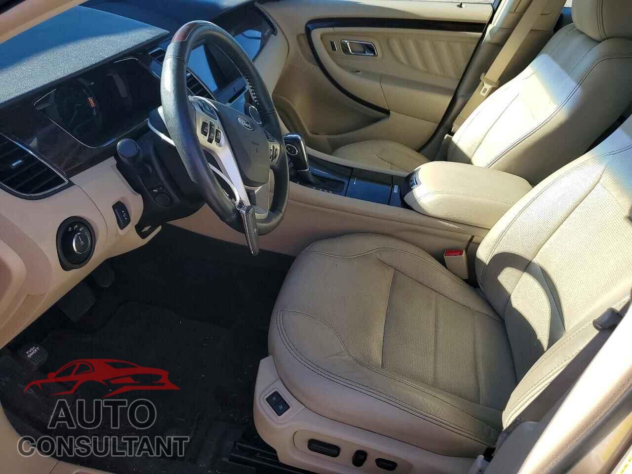 FORD TAURUS 2017 - 1FAHP2F86HG139999