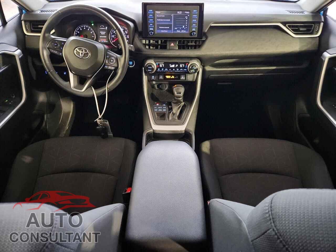 TOYOTA RAV4 2019 - JTMP1RFV5KD009940