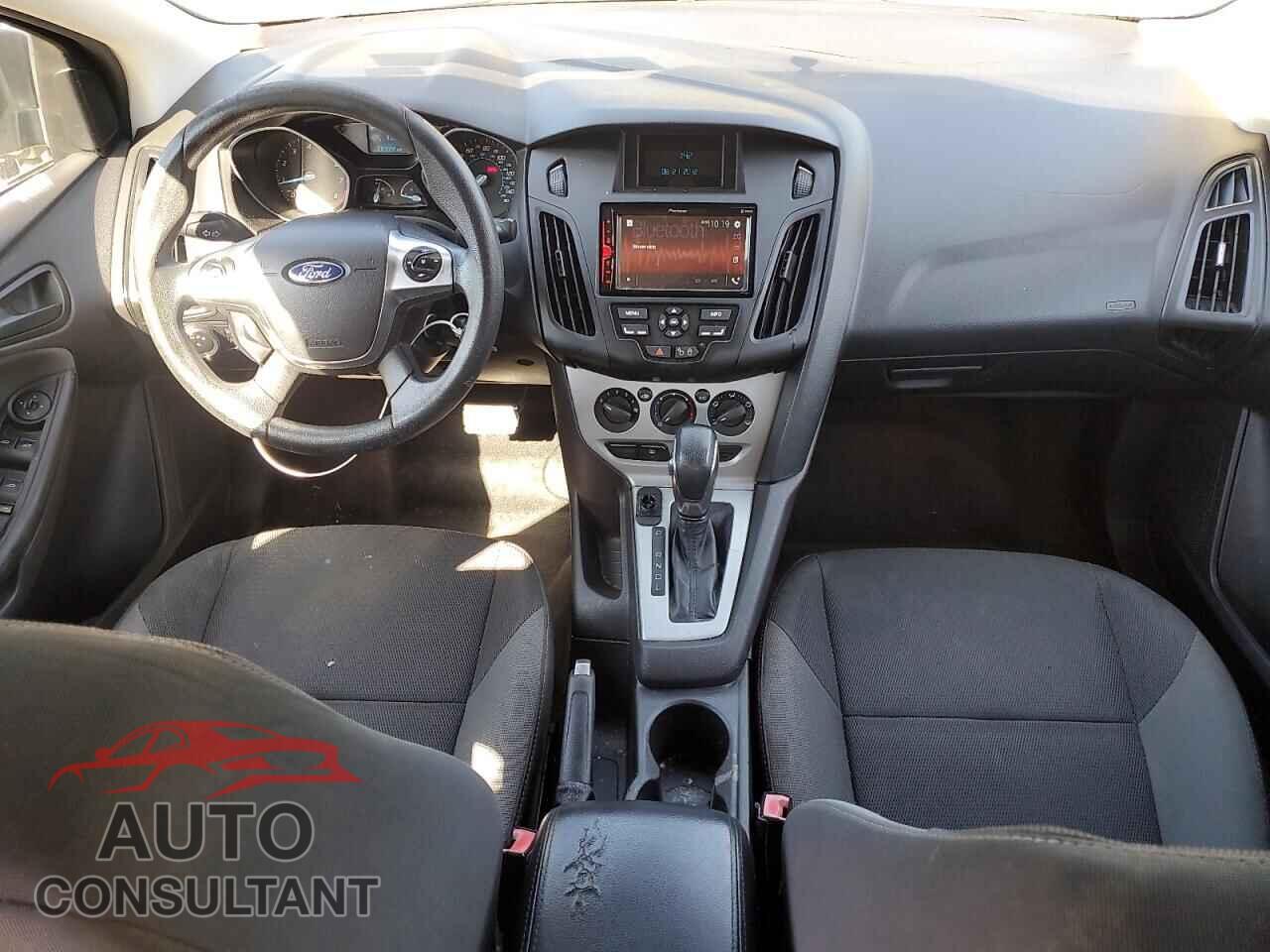 FORD FOCUS 2012 - 1FAHP3F22CL417315