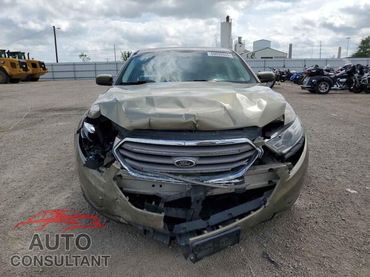 FORD TAURUS 2013 - 1FAHP2E98DG152905
