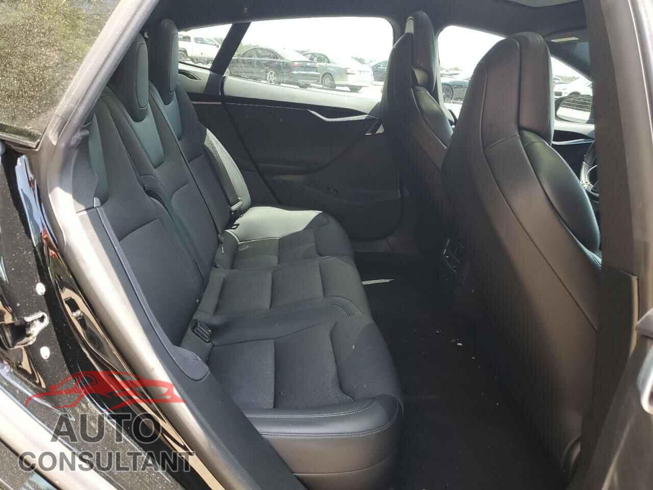 TESLA MODEL S 2018 - 5YJSA1E21JF294047