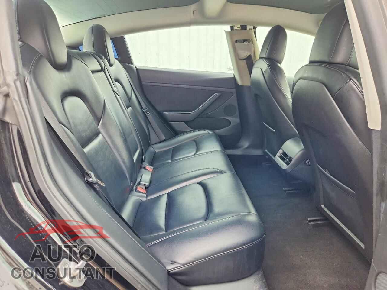 TESLA MODEL 3 2022 - 5YJ3E1EA5NF190098