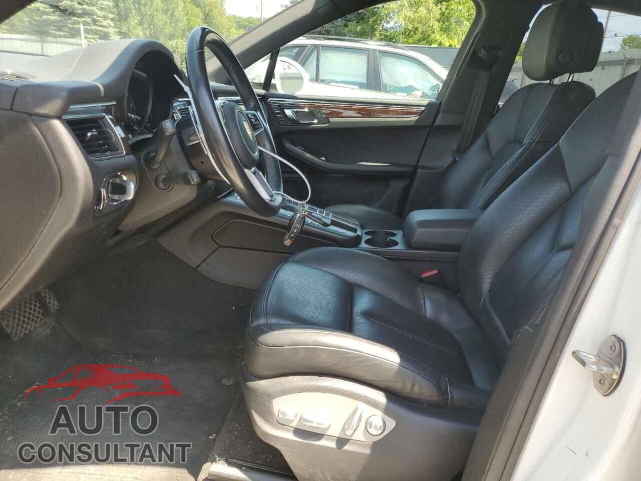 PORSCHE MACAN 2018 - WP1AA2A55JLB00536