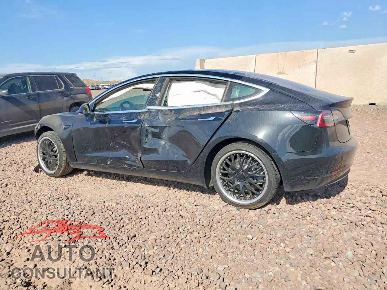 TESLA MODEL 3 2018 - 5YJ3E1EA0JF178029