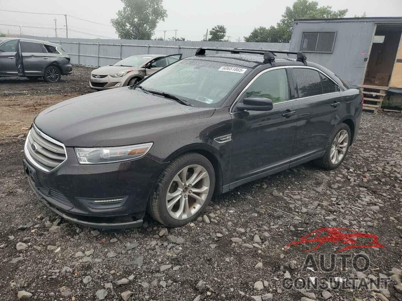 FORD TAURUS 2013 - 1FAHP2E82DG228528