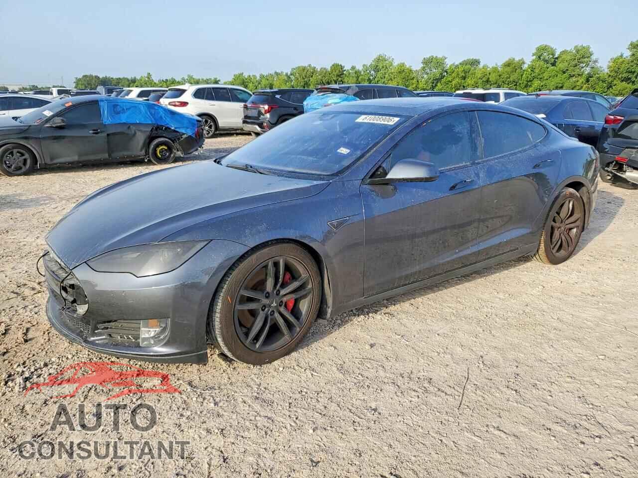 TESLA MODEL S 2016 - 5YJSA1E46GF136510