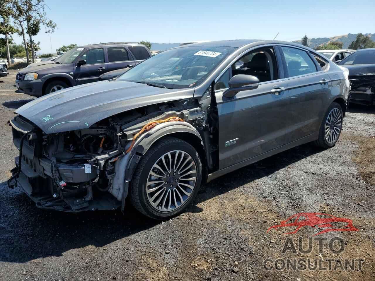 FORD FUSION 2018 - 3FA6P0SU0JR205069