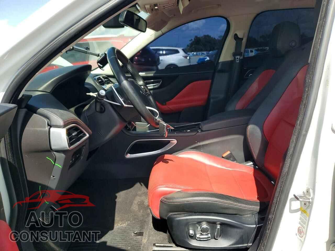 JAGUAR F-PACE 2018 - SADCL2EV1JA246091