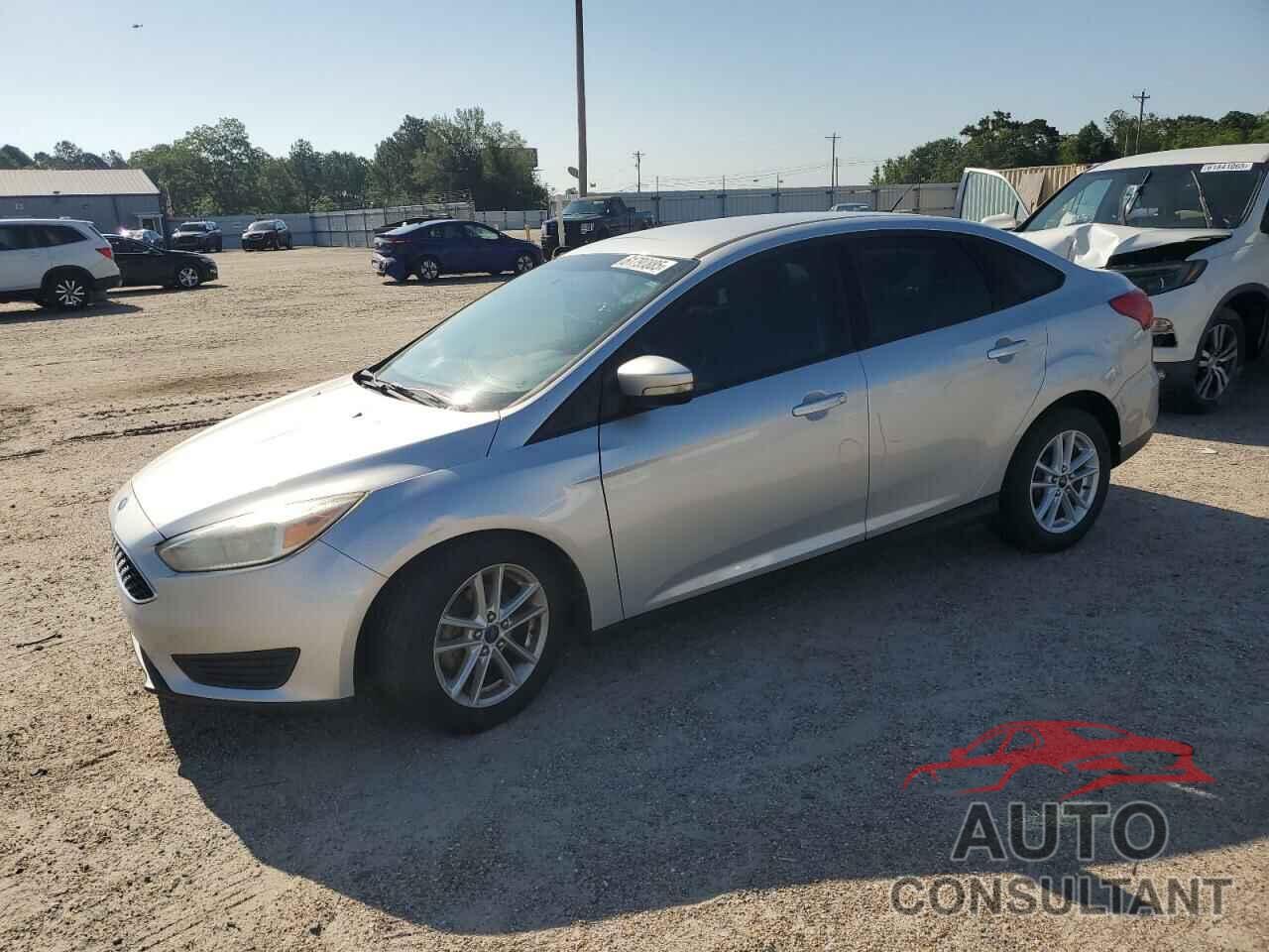 FORD FOCUS 2015 - 1FADP3F24FL297889