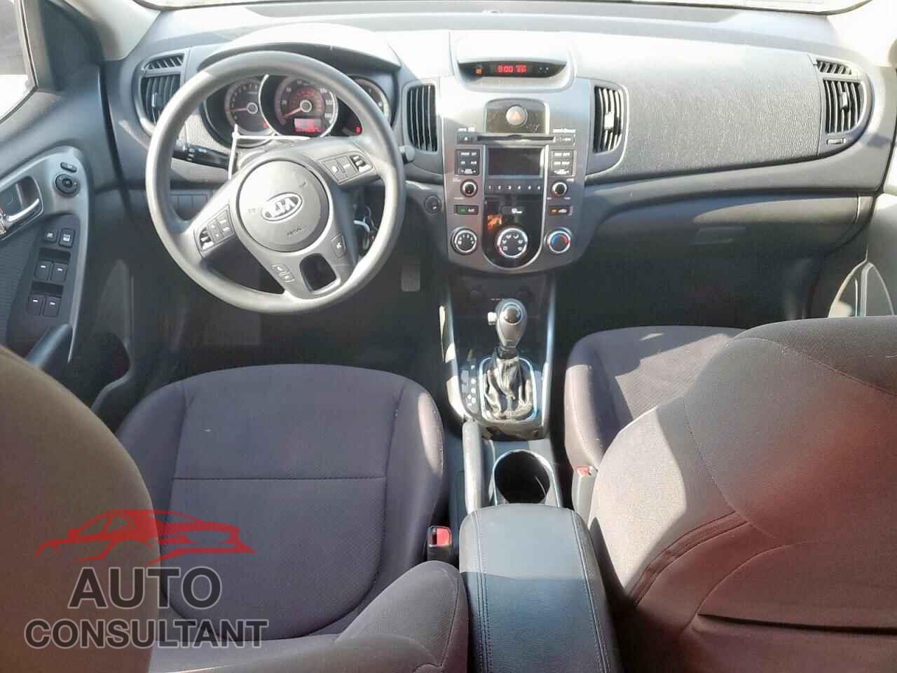 KIA FORTE 2013 - KNAFU4A28D5647189