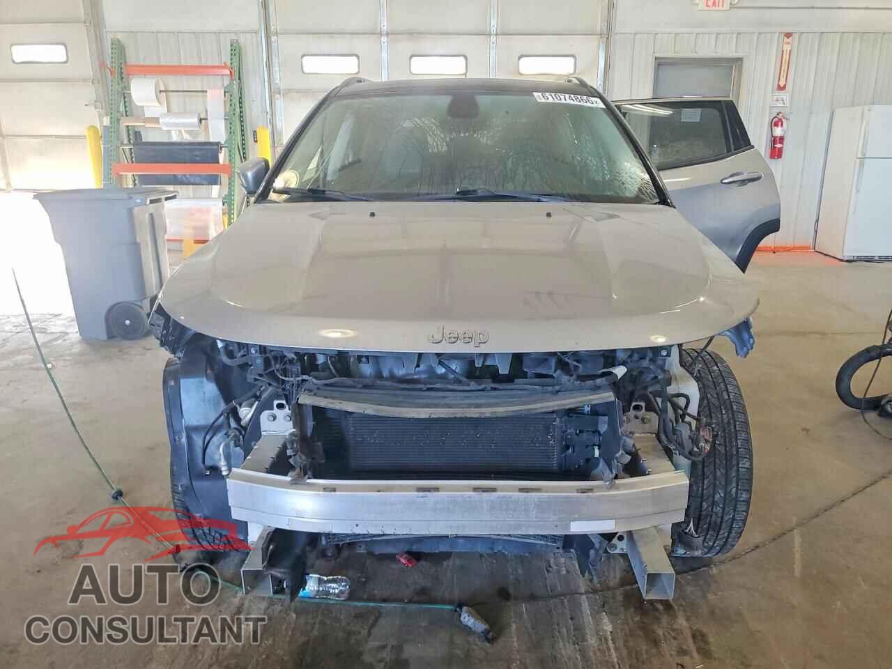 JEEP COMPASS 2018 - 3C4NJDCB7JT264540
