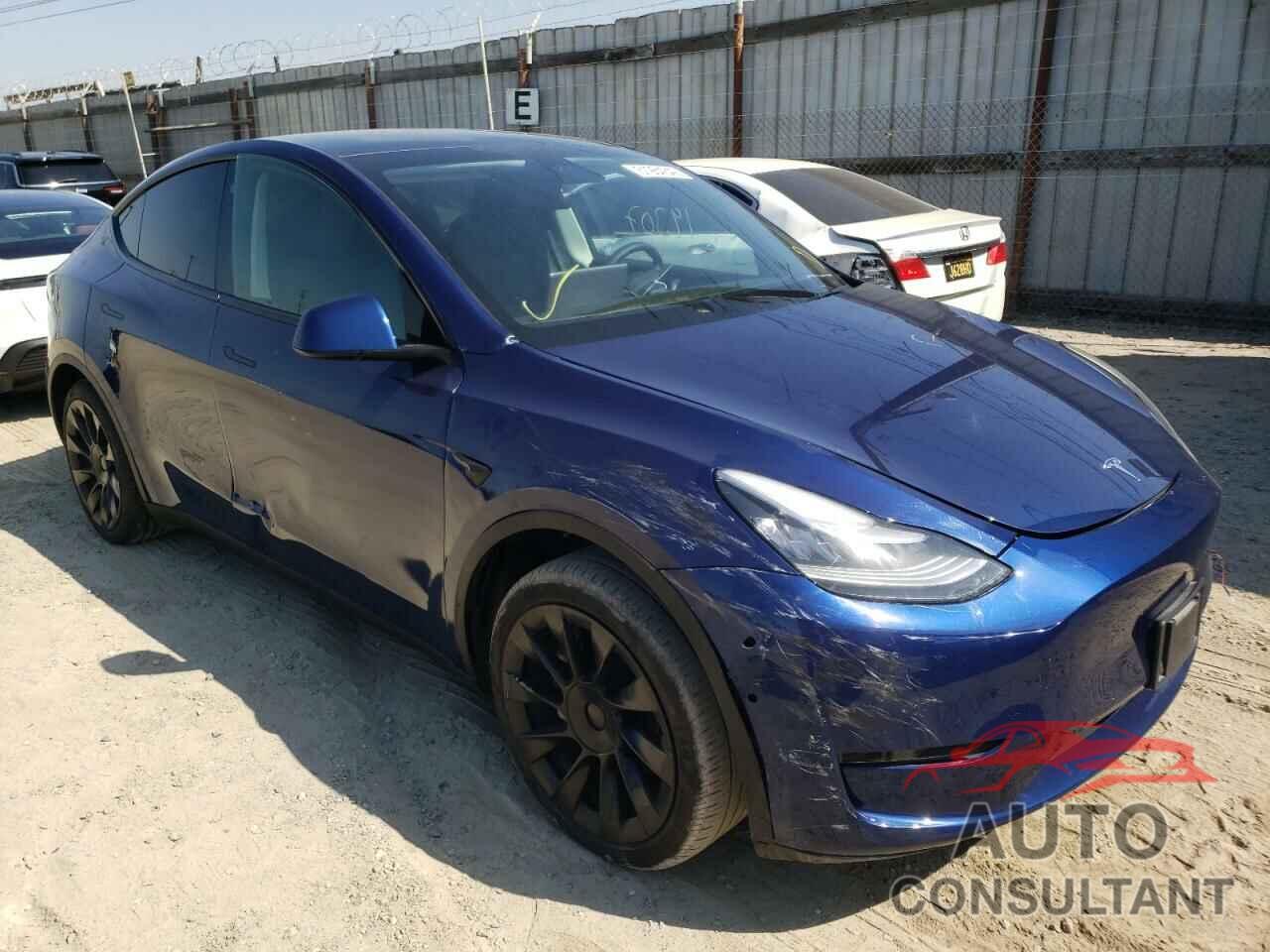 TESLA MODEL Y 2021 - 5YJYGAEE8MF151040