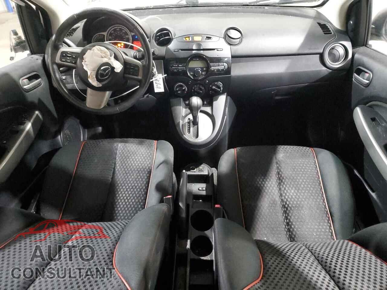 MAZDA 2 2014 - JM1DE1LY9E0176045