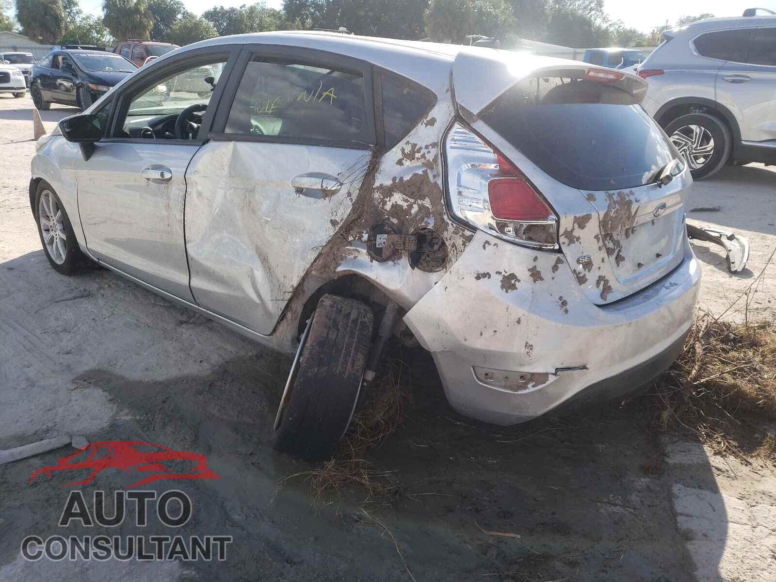 FORD FIESTA 2017 - 3FADP4EJ5HM136385