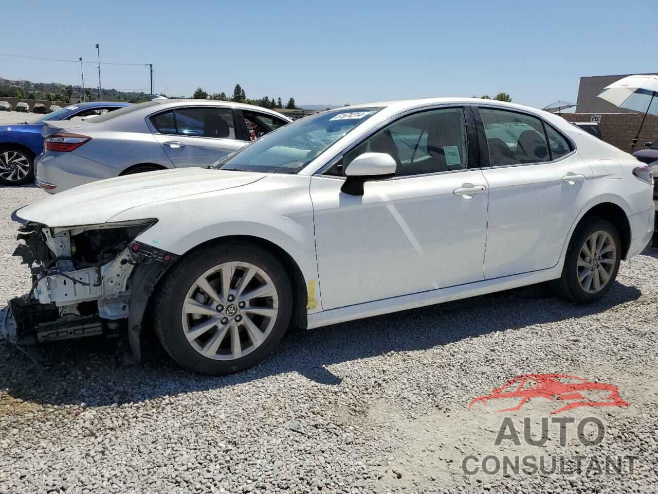 TOYOTA CAMRY 2022 - 4T1C11AKXNU694160
