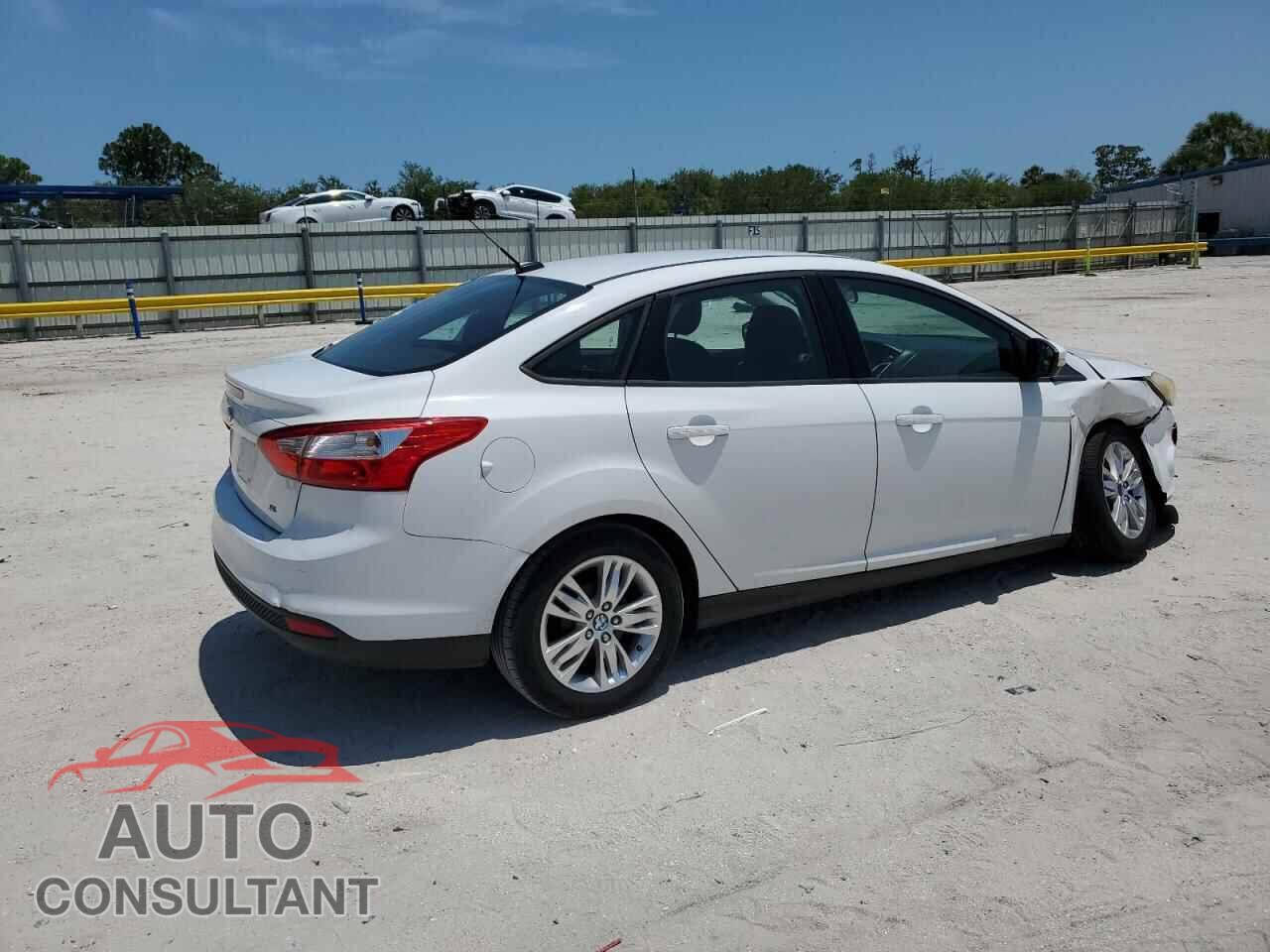 FORD FOCUS 2014 - 1FADP3F26EL358769