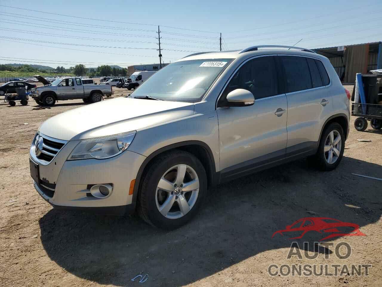VOLKSWAGEN TIGUAN 2010 - WVGBV7AXXAW520599