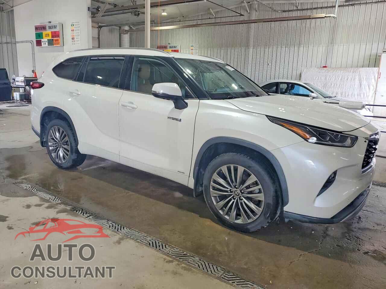 TOYOTA HIGHLANDER 2021 - 5TDEBRCH2MS051802