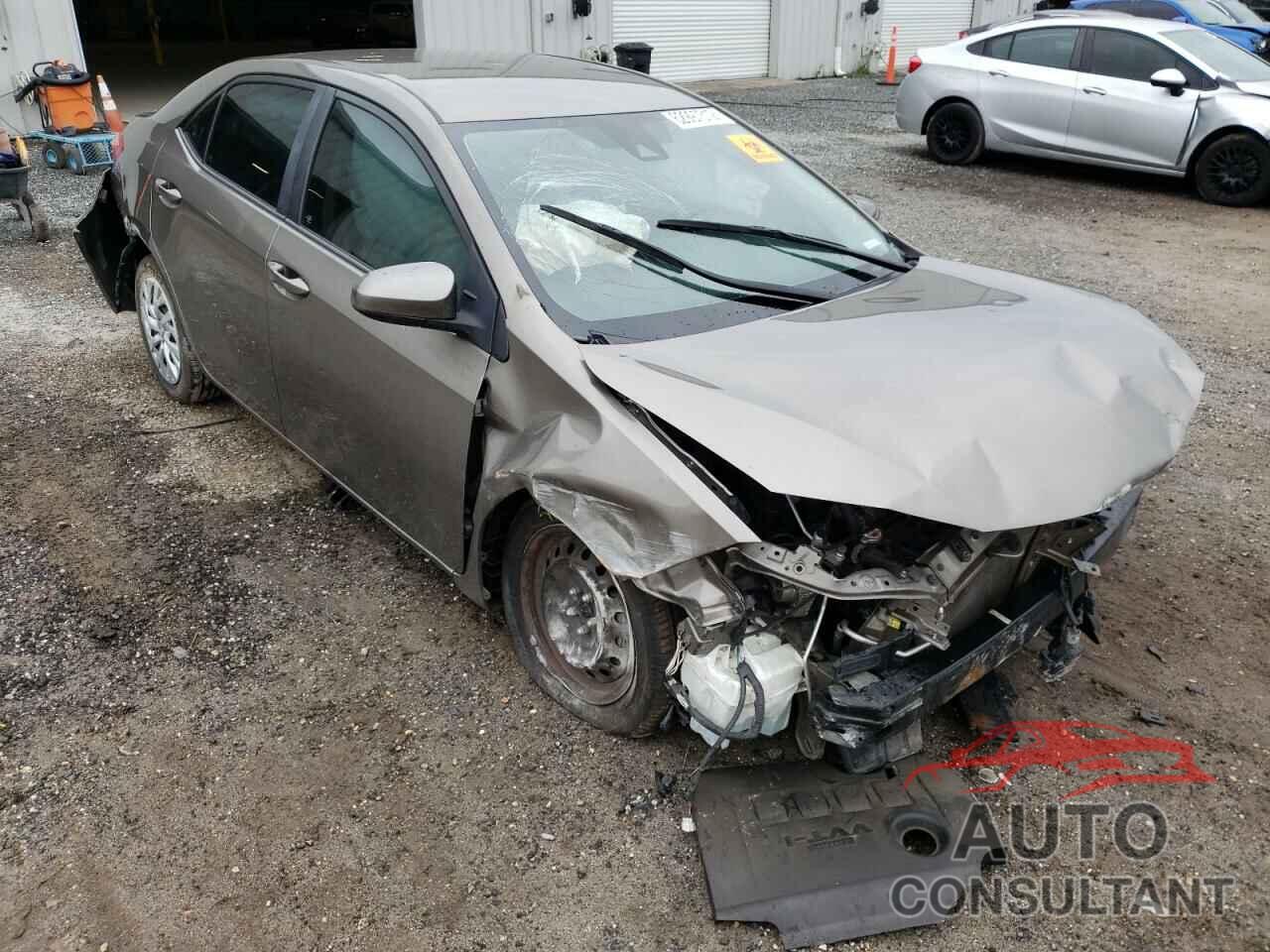 TOYOTA COROLLA 2018 - 5YFBURHE2JP752890