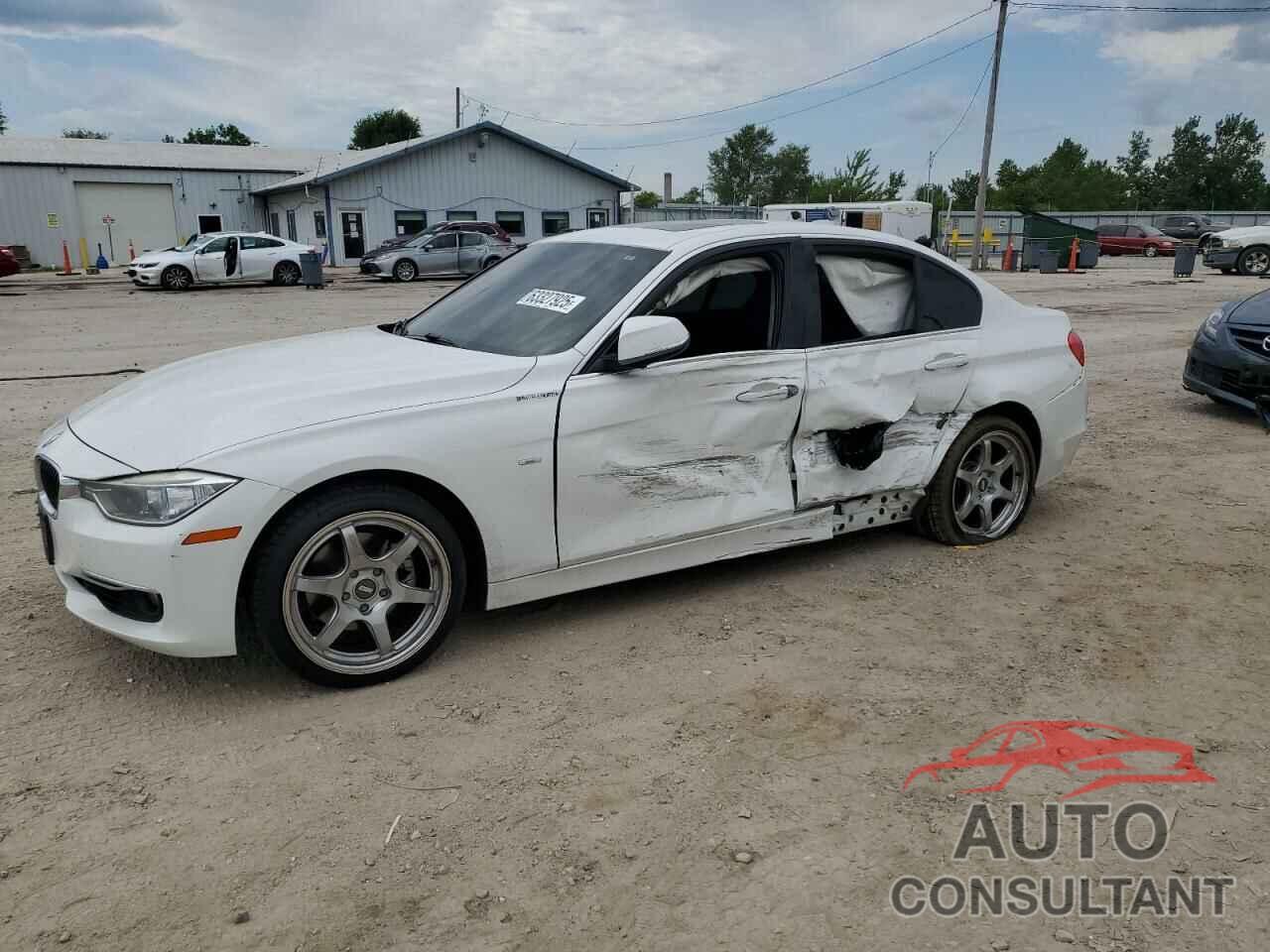 BMW 3 SERIES 2012 - WBA3A5C55CF259337