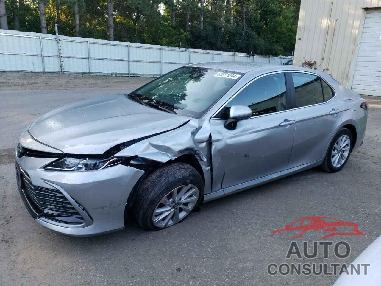 TOYOTA CAMRY 2021 - 4T1C11AK1MU596746