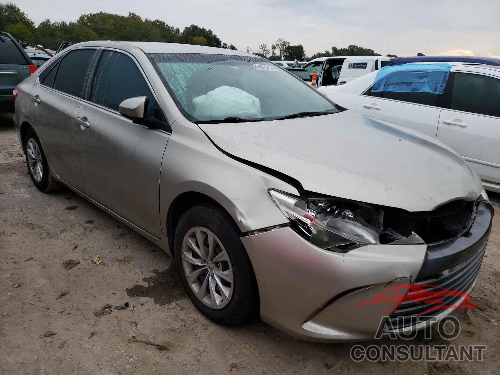 TOYOTA CAMRY 2016 - 4T4BF1FK3GR569547