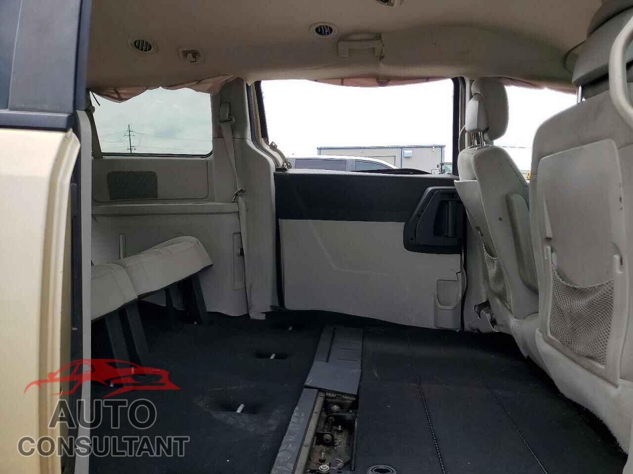 DODGE CARAVAN 2010 - 2D4RN4DE5AR447049