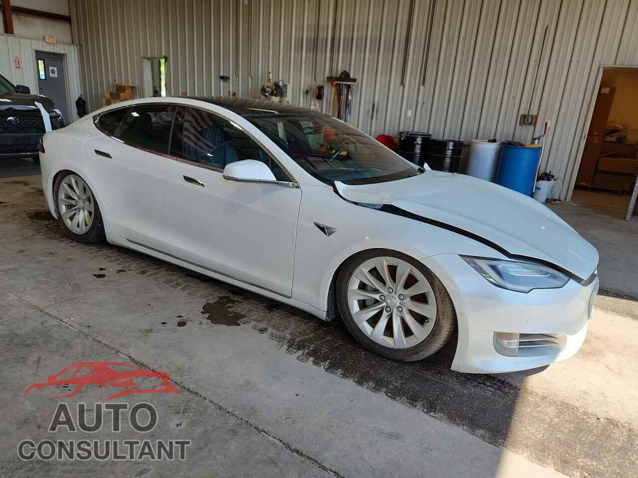 TESLA MODEL S 2020 - 5YJSA1E24LF359444