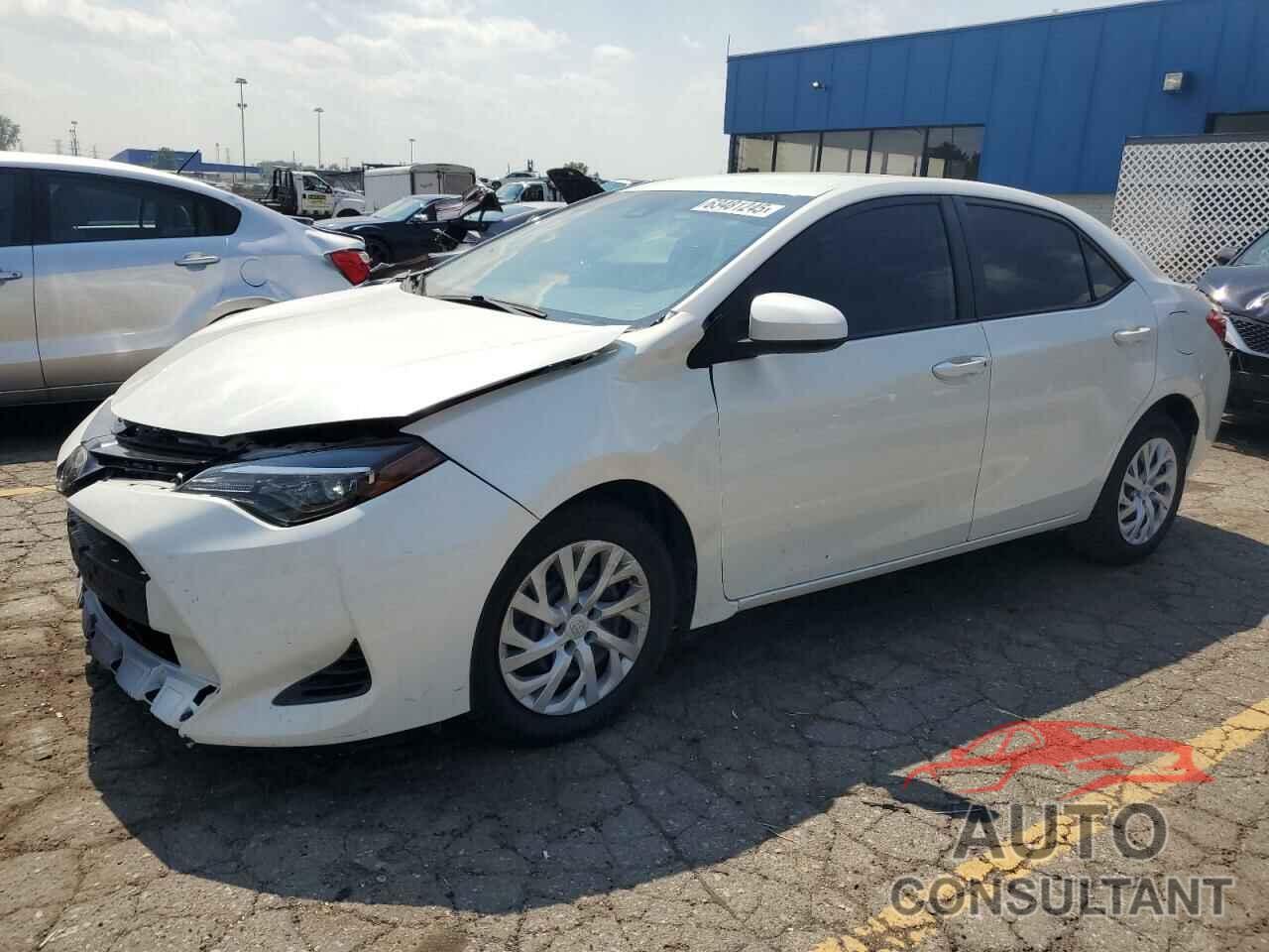 TOYOTA COROLLA 2018 - 5YFBURHE3JP848334