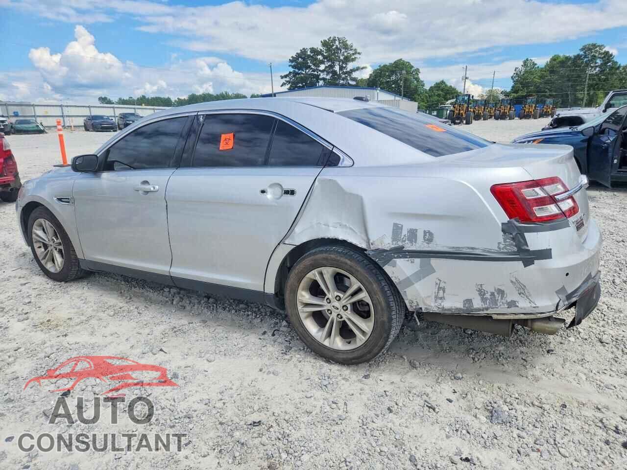 FORD TAURUS 2015 - 1FAHP2E87FG202073