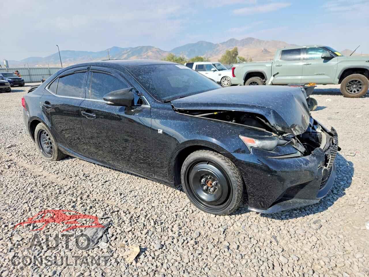 LEXUS IS 2014 - JTHCF1D27E5010420