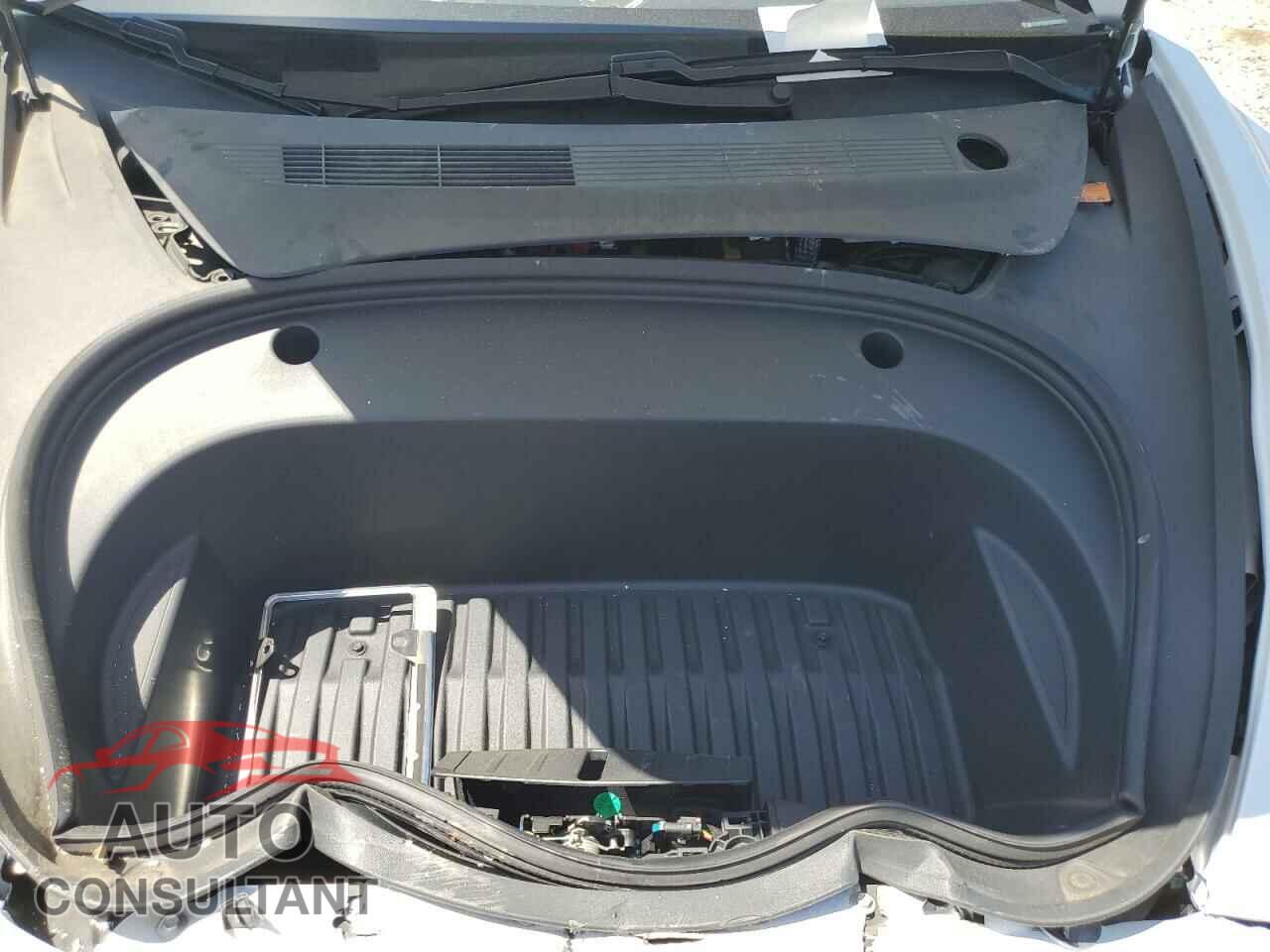 TESLA MODEL 3 2021 - 5YJ3E1EA8MF922657