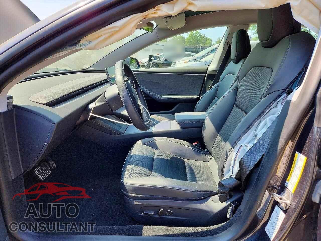 TESLA MODEL 3 2024 - 5YJ3E1EAXRF729367