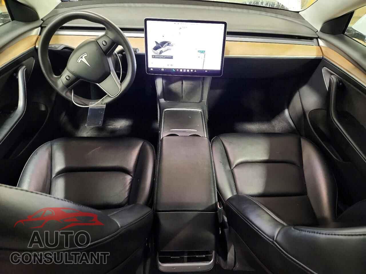 TESLA MODEL 3 2021 - 5YJ3E1EA5MF977499