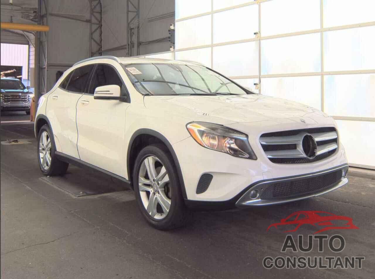 MERCEDES-BENZ GLA-CLASS 2016 - WDCTG4EB1GJ212348