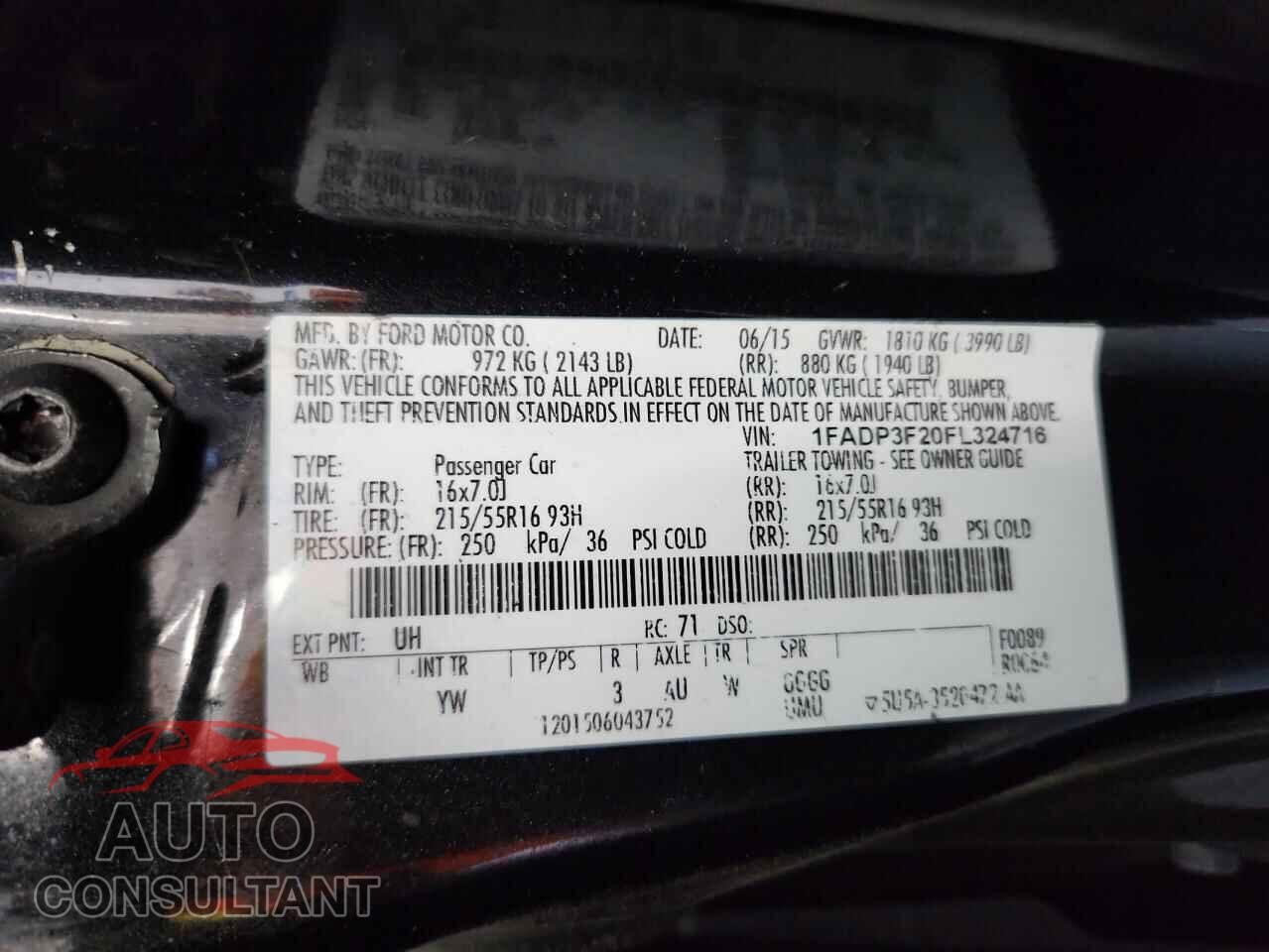 FORD FOCUS 2015 - 1FADP3F20FL324716