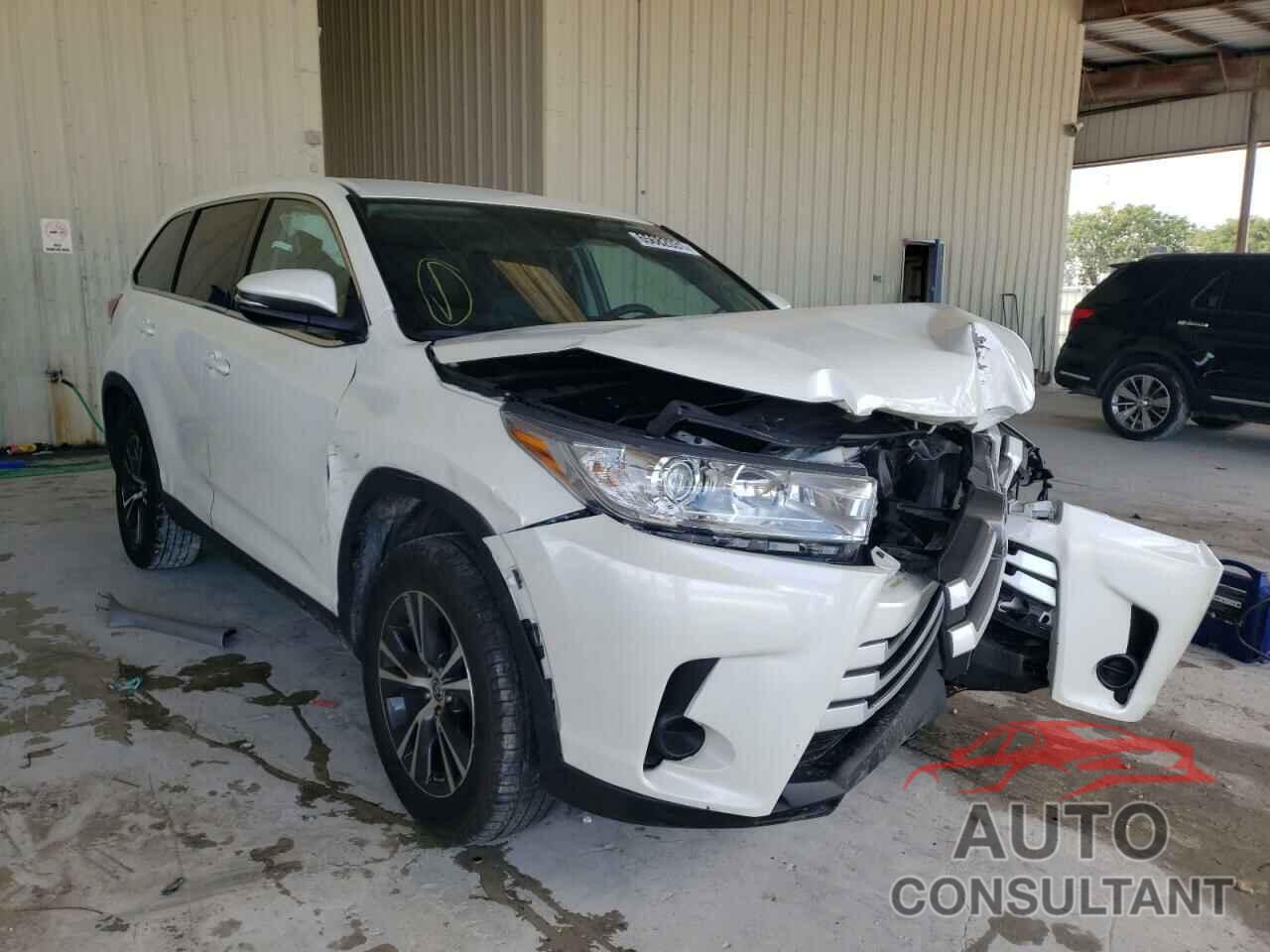 TOYOTA HIGHLANDER 2019 - 5TDZARFH1KS061041