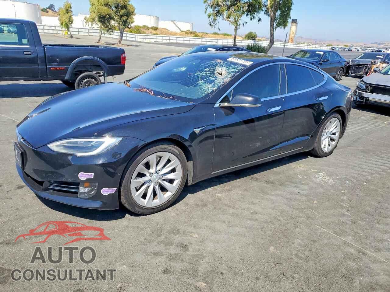TESLA MODEL S 2018 - 5YJSA1E22JF266757